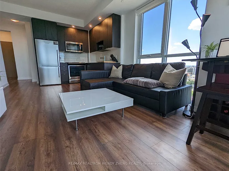 225 Village Green Sq #2602 — Photo 8