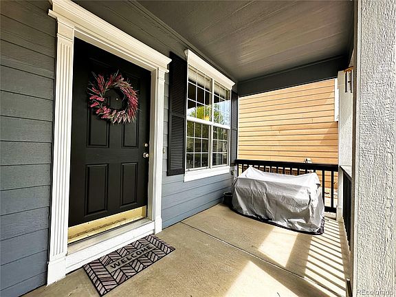 3rd image of 1089 Riddlewood Lane