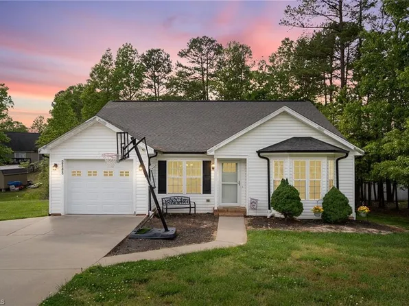 2145 Regency Dr, Randleman, NC 27317