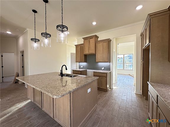 7th image of this home