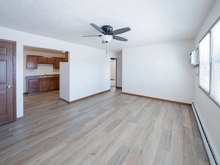 3601 S West Ave #7 — Photo 6