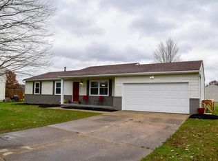 230 Chapel Square Cir, Louisville, OH 44641