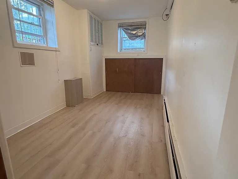 Bay 8 St — Photo 3