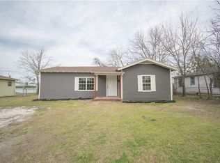 507 E Pine St, West, TX 76691
