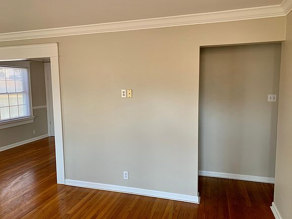 Living Room / Dining Room / Hallway to Bedroom's