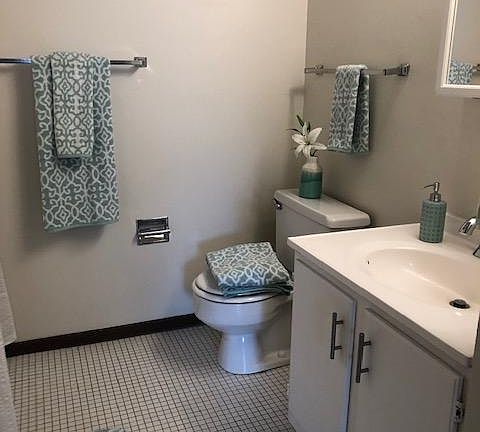 5th image of 3468 S 82nd St APT 7