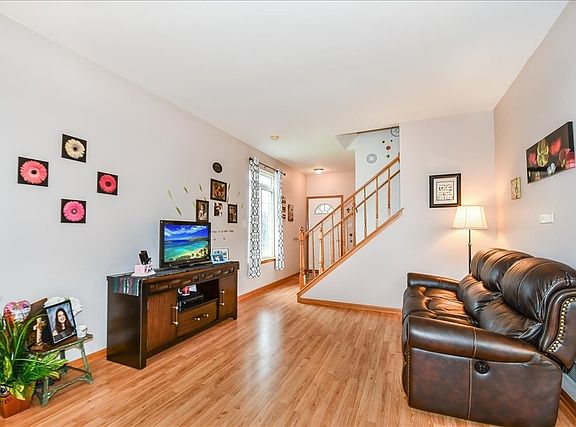 4th image of 18475 Millennium Dr