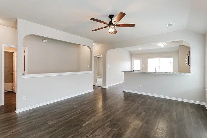 1415 Kinglet Dr — Photo 3