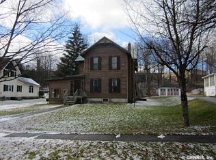 28 N Main St, Prattsburgh, NY 14873