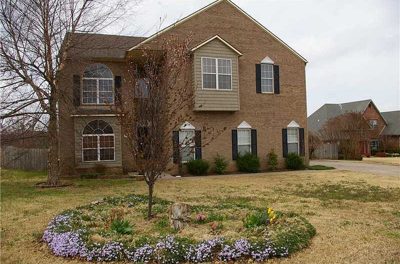 1st image of 2035 N Buckley Dr