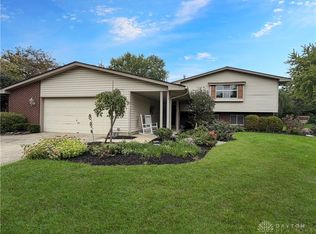 841 Rockcreek Dr, Dayton, OH 45458