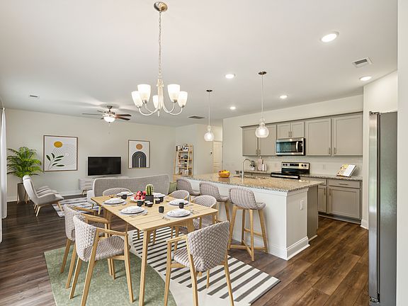 5th image of 304 Bedstone Dr #885e2ab91