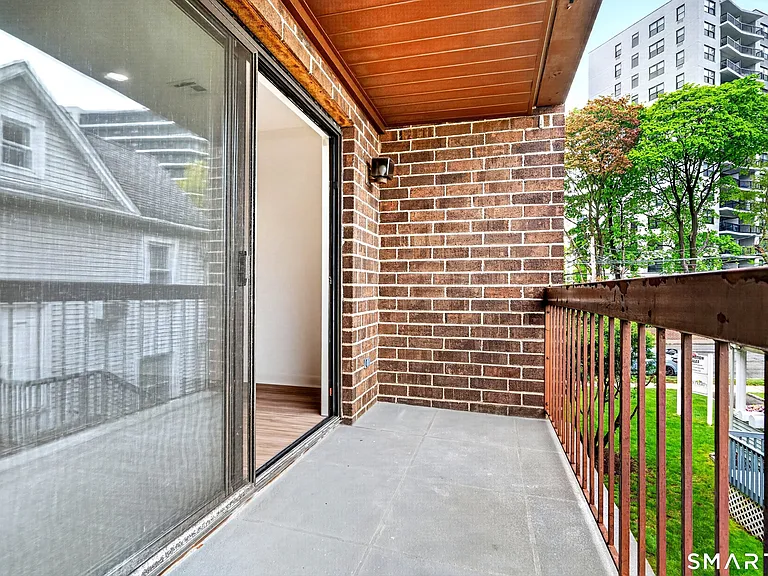 1500 Bedford St #202 — Photo 24