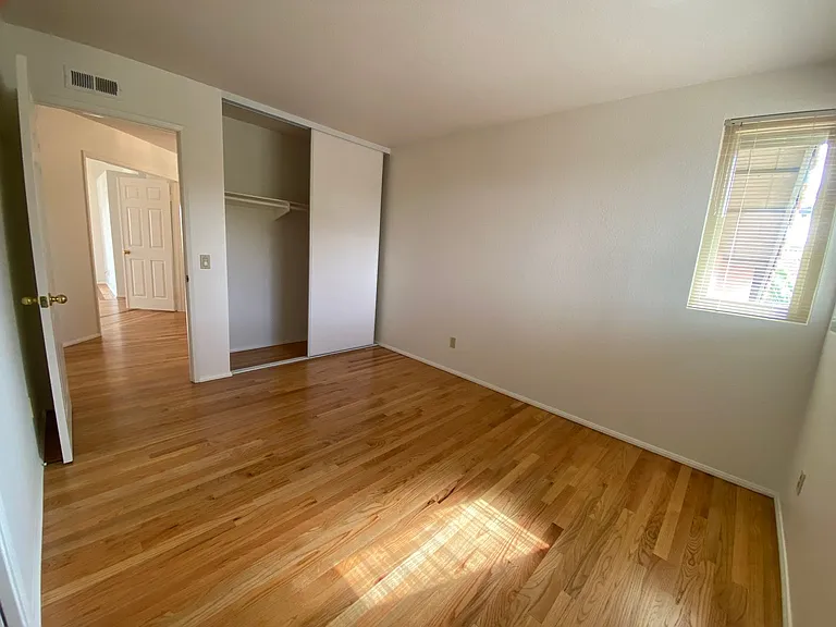2315 Birdie St — Photo 22