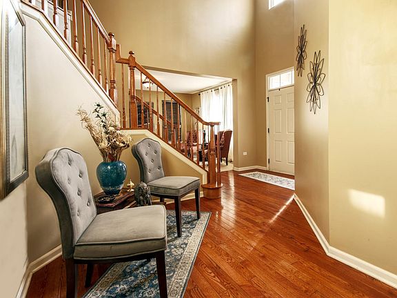3rd image of 25158 W Glen Oaks Ln