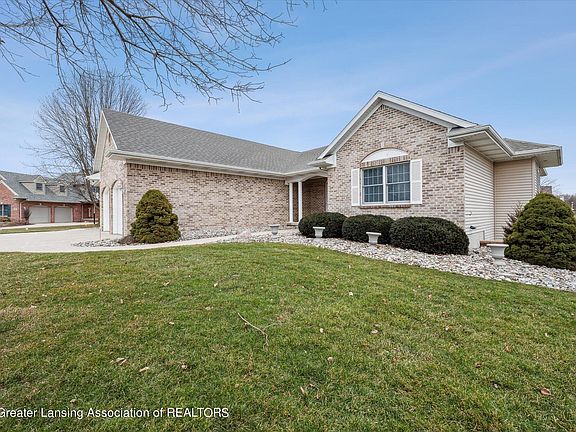 3rd image of 1204 Candela Ln