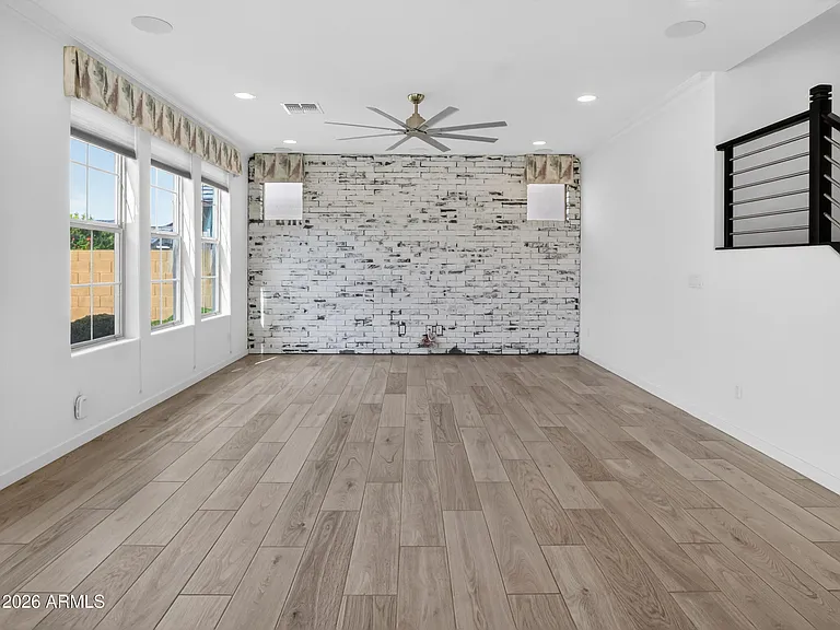 2141 E Flamingo Way — Photo 25