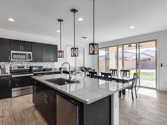 3rd image of 44261 W PALO NUEZ Street
