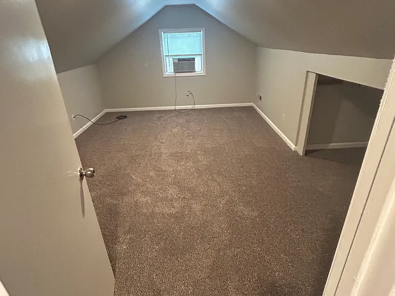 526 E Barbee Ave — Photo 10