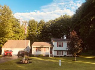 2065 Edgewood Dr, Gowanda, NY 14070