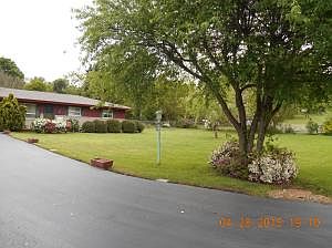 2nd image of 721 Valleyview Dr