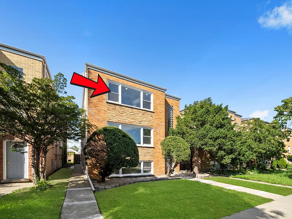 7062 W Diversey Ave #2