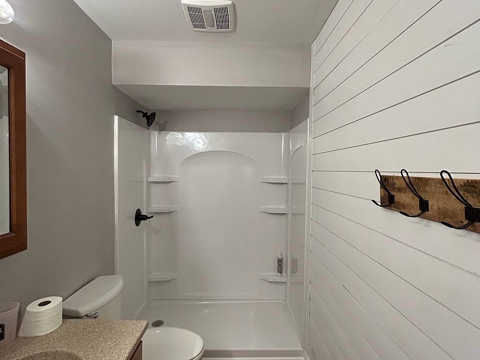 2nd image of 17887 Mohawk Dr