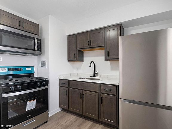 5th image of 6833 Forestdale Ave