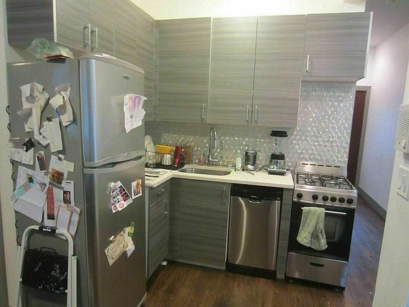 3rd image of 277 Clifton Pl #1