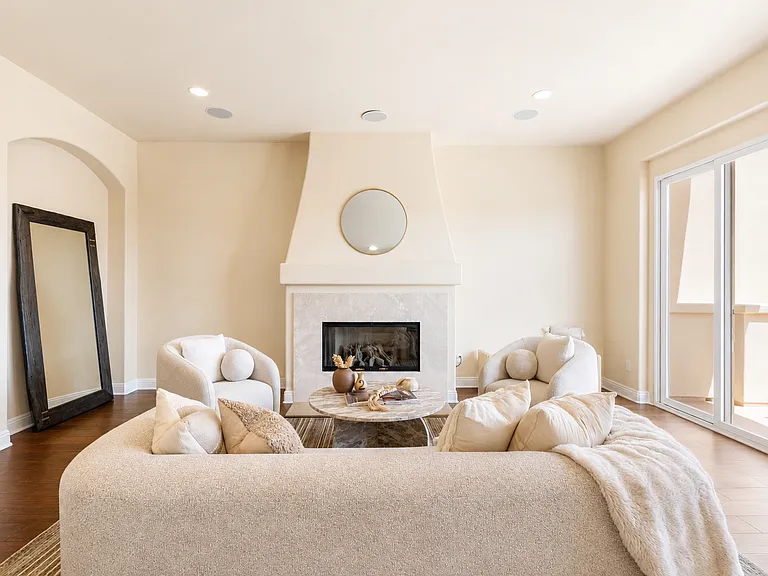23963 De Ville Way #11 — Photo 6