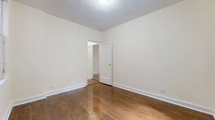 Rented by Bond New York | media 22