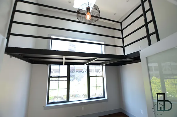 Rented by Miron Realty Group | media 24