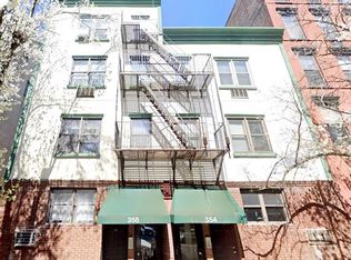 354 1st St APT 2R, Hoboken, NJ 07030