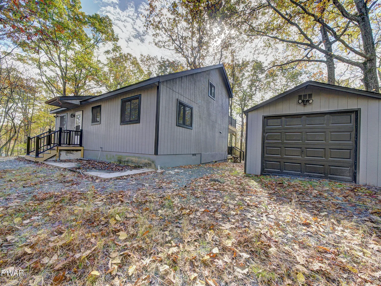 3 bed, 2.0 bath, 1520 sqft, $2,400 — Photo 3