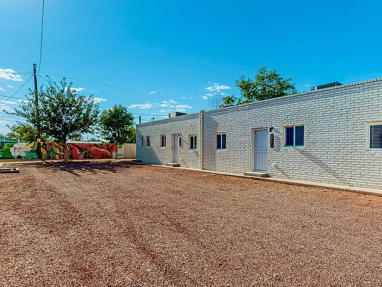 2443 De Vita Rd SW — Photo 2