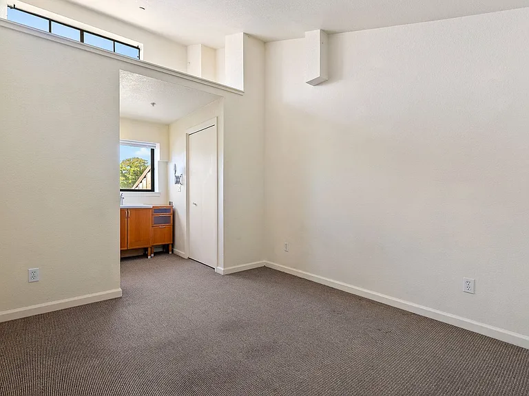 2074-2078 Parker Street - Residential — Photo 18