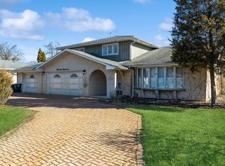 5537 S Kensington Ave, Countryside, IL