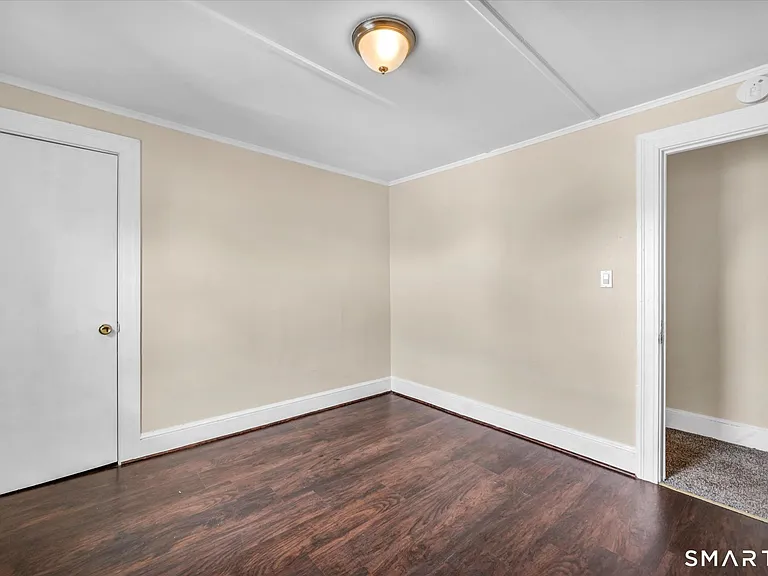 128-130 Sisson St #2 — Photo 17