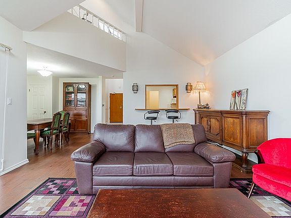 5th image of 15270 17th Ave #301