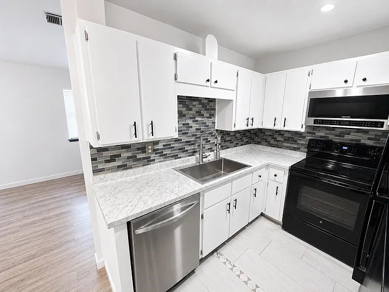 1310 Quail Cir #C — Photo 6
