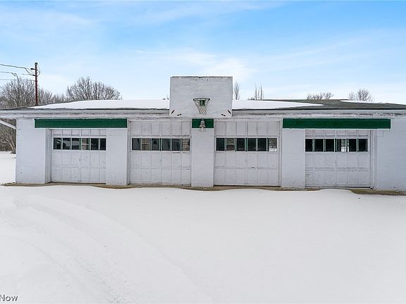 2nd image of 5160 Oak St
