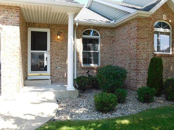 2nd image of 2942 Bentbrooke Dr