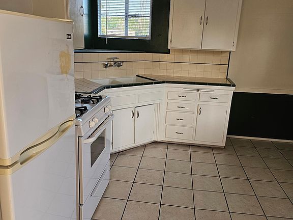 5th image of 4650 Ellenwood Dr #1/2