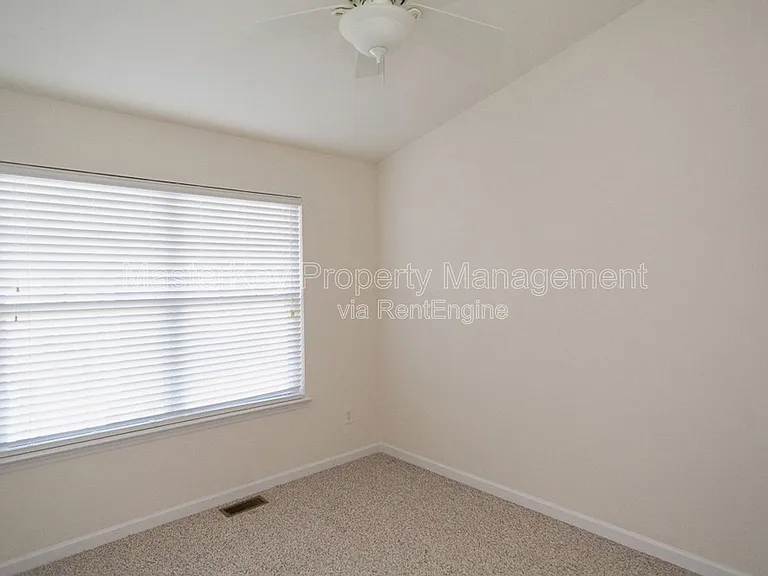 118 Darley Dale Loop — Photo 16