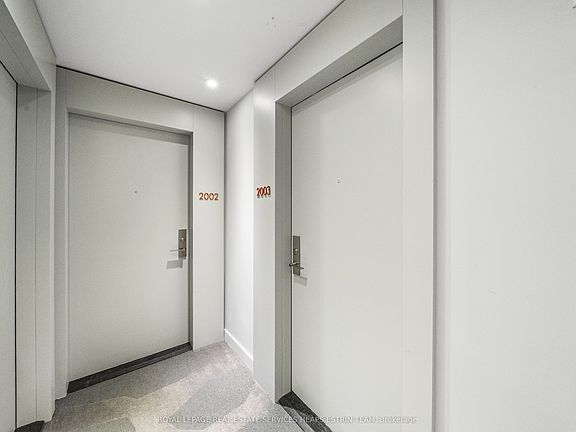 3rd image of 60 Colborne St #2003