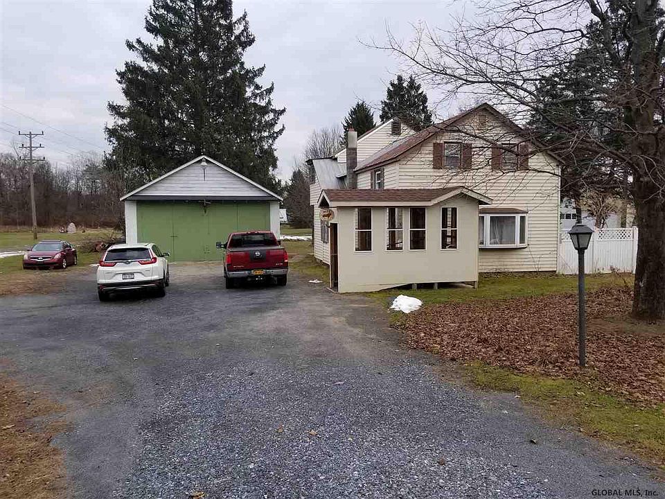 1st image of 574 Maple Ave