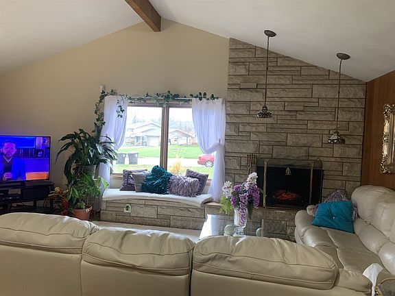 3rd image of 3801 Dalewood Dr