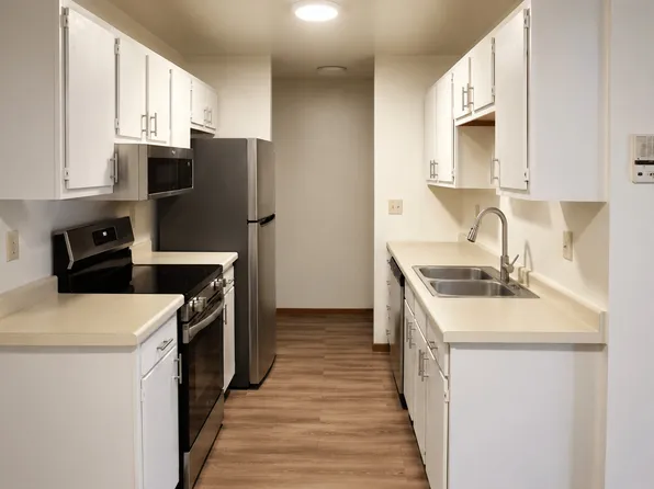 Continental Lane Townhomes, 2000-2007 Continental Ln #17409399, Cross Plains, WI 53528