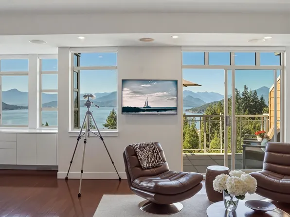 8547 Seascape Ct, West Vancouver, BC V7W 3J7