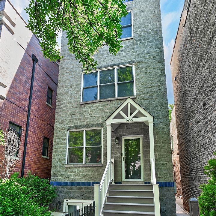1st image of 1455 W Wolfram St #A